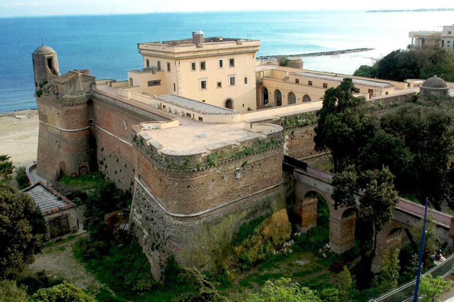 Guest House Tra Cielo E Mare Nettuno Buitenkant foto